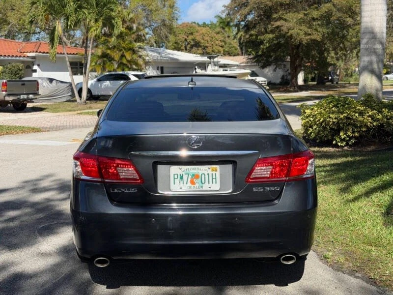 2010 Lexus ES 5th Gen - Image 5 of 12