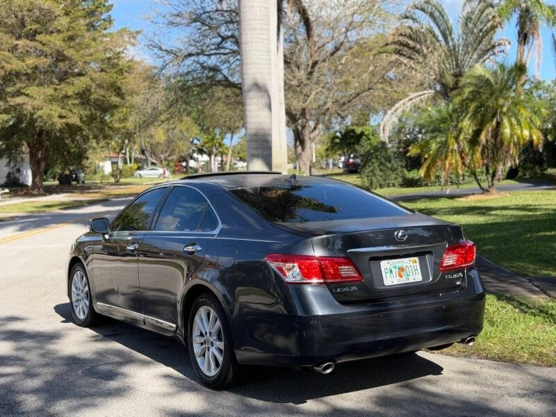 2010 Lexus ES 5th Gen - Image 4 of 12