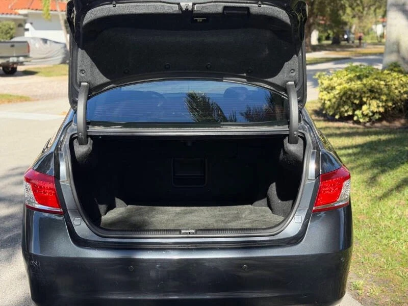 2010 Lexus ES 5th Gen - Image 12 of 12