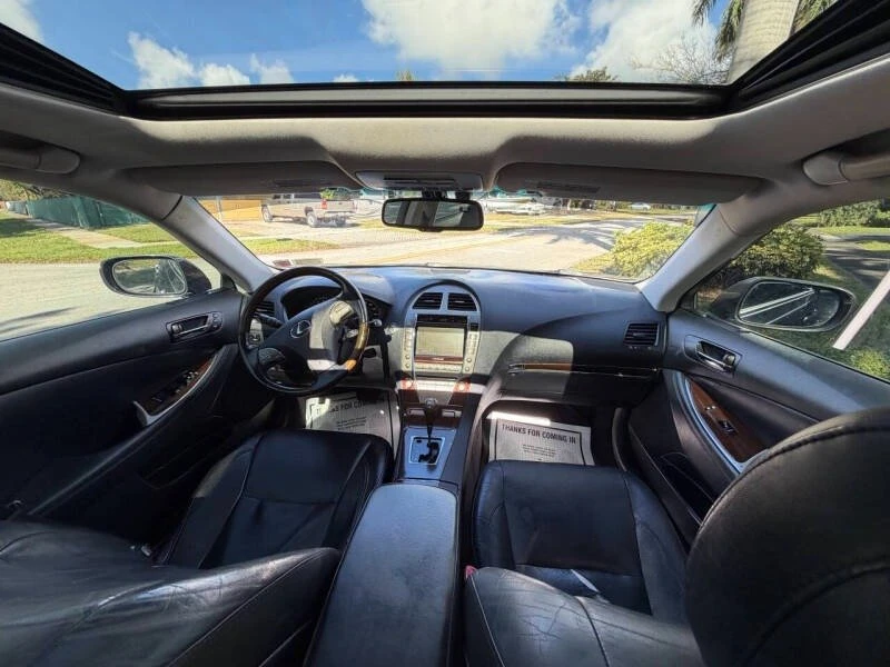 2010 Lexus ES 5th Gen - Image 8 of 12