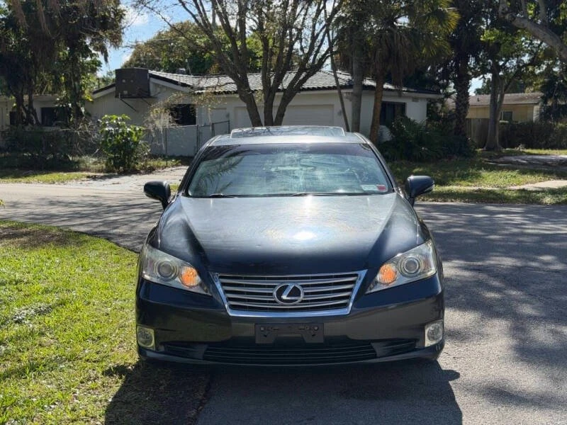 2010 Lexus ES 5th Gen - Image 2 of 12