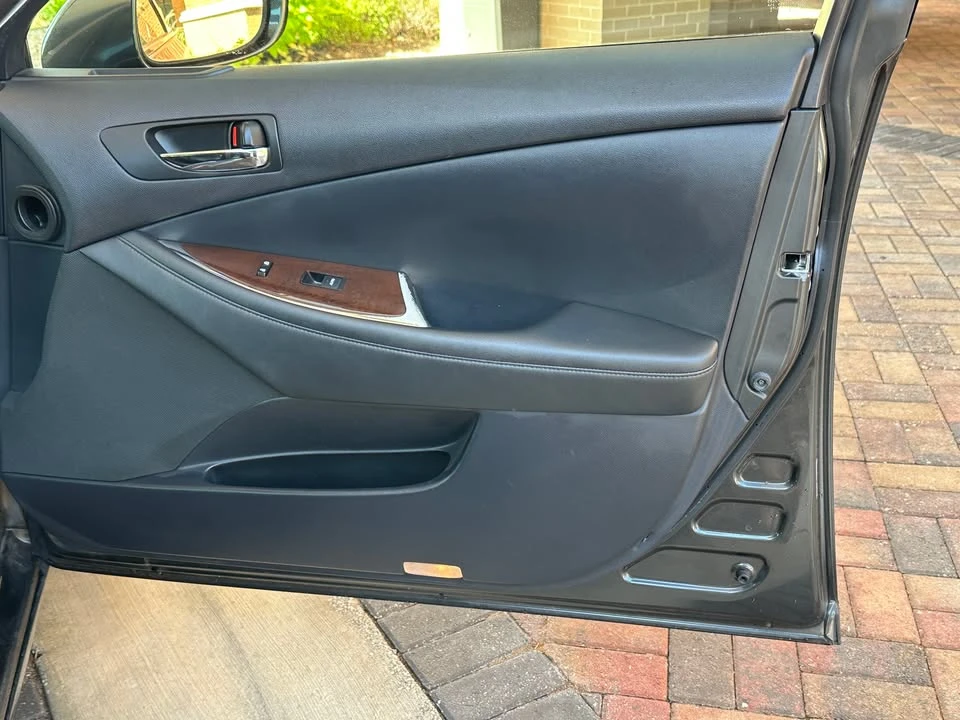 2010 Lexus ES 5th Gen - Image 17 of 19