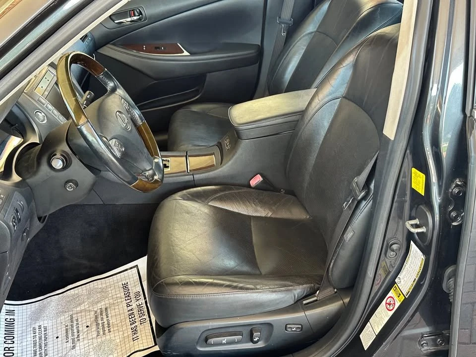 2010 Lexus ES 5th Gen - Image 8 of 19