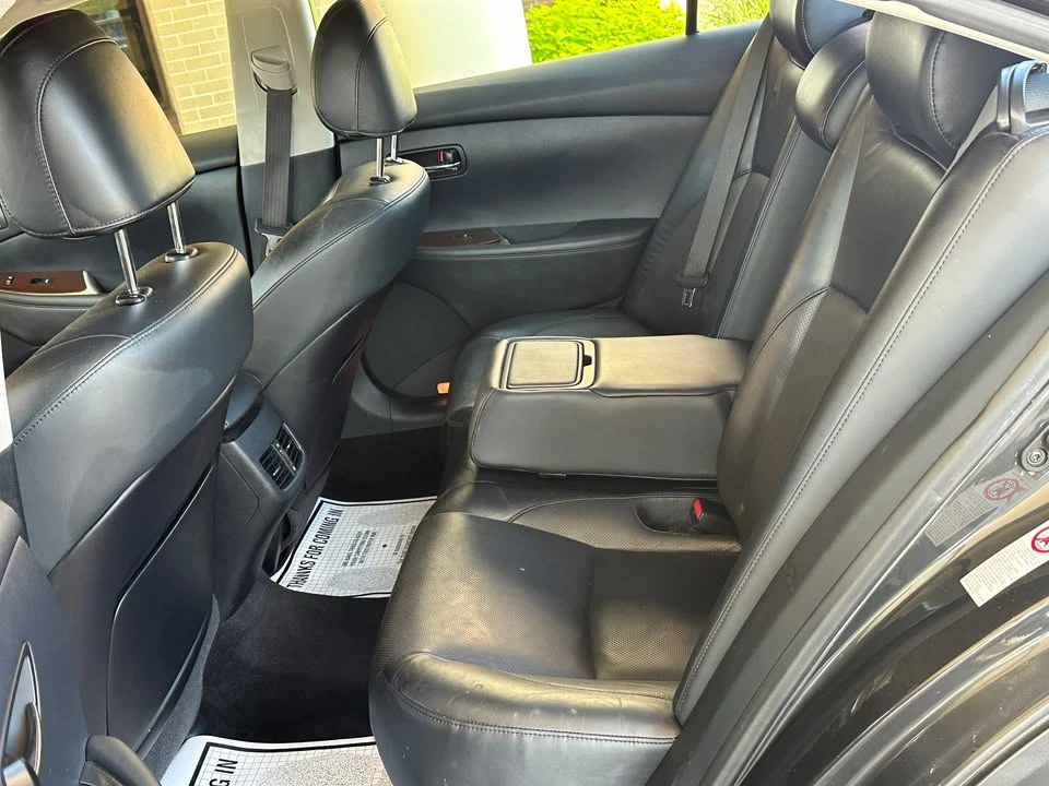 2010 Lexus ES 5th Gen - Image 13 of 17