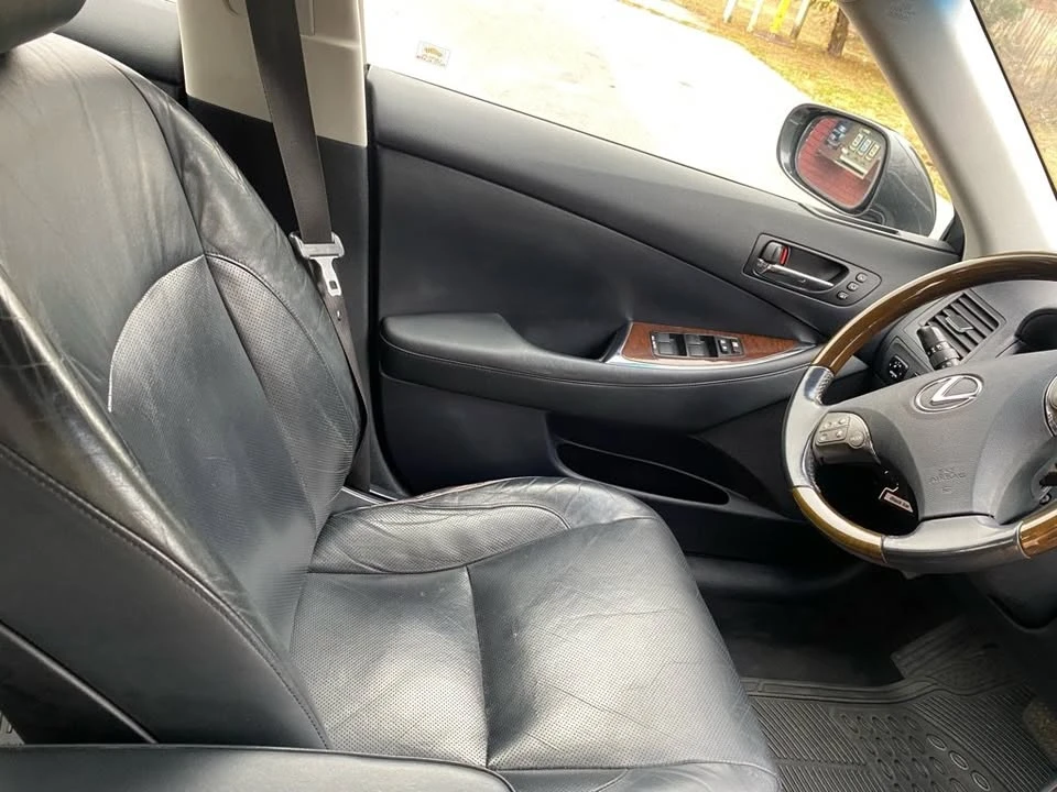 2010 Lexus ES 5th Gen - Image 10 of 14