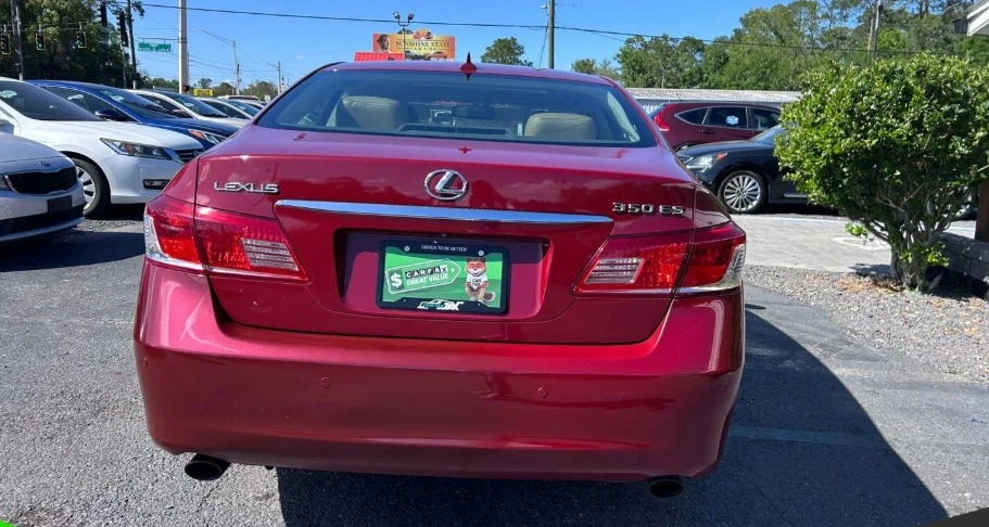 2010 Lexus ES 5th Gen - Image 5 of 12