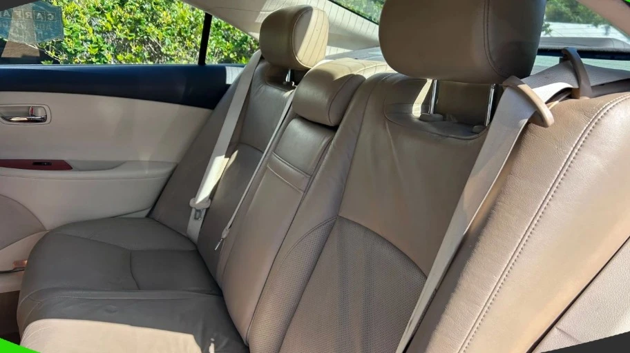 2010 Lexus ES 5th Gen - Image 11 of 12
