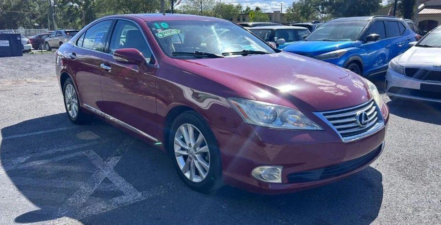 2010 Lexus ES 5th Gen - Image 3 of 12