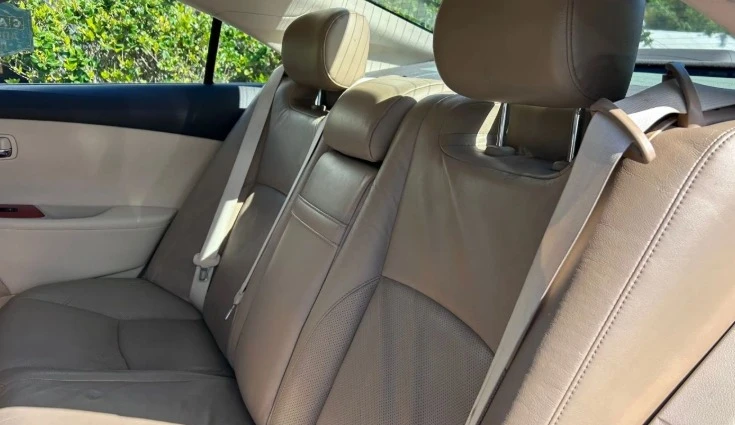 2010 Lexus ES 5th Gen - Image 9 of 10