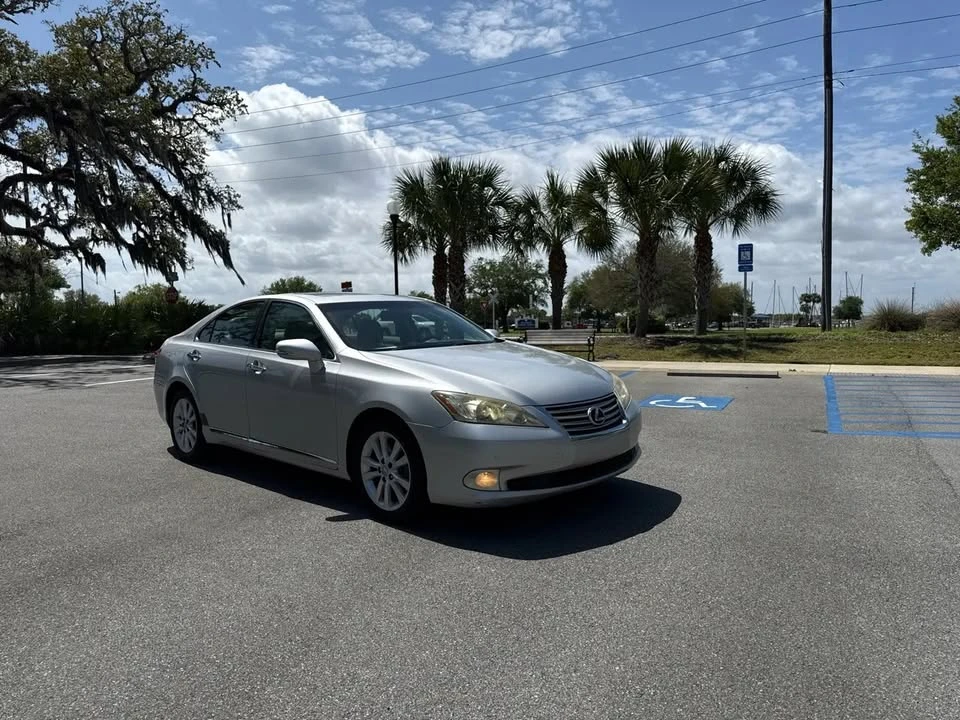 2010 Lexus ES 5th Gen - Image 7 of 7