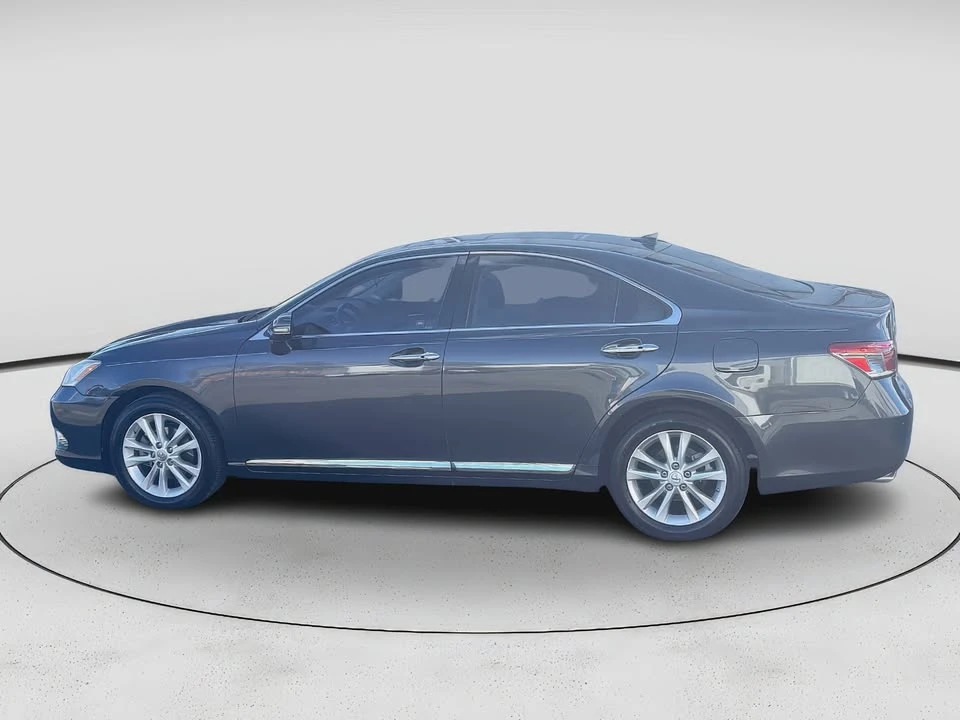 2010 Lexus ES 4th Gen - Image 12 of 20