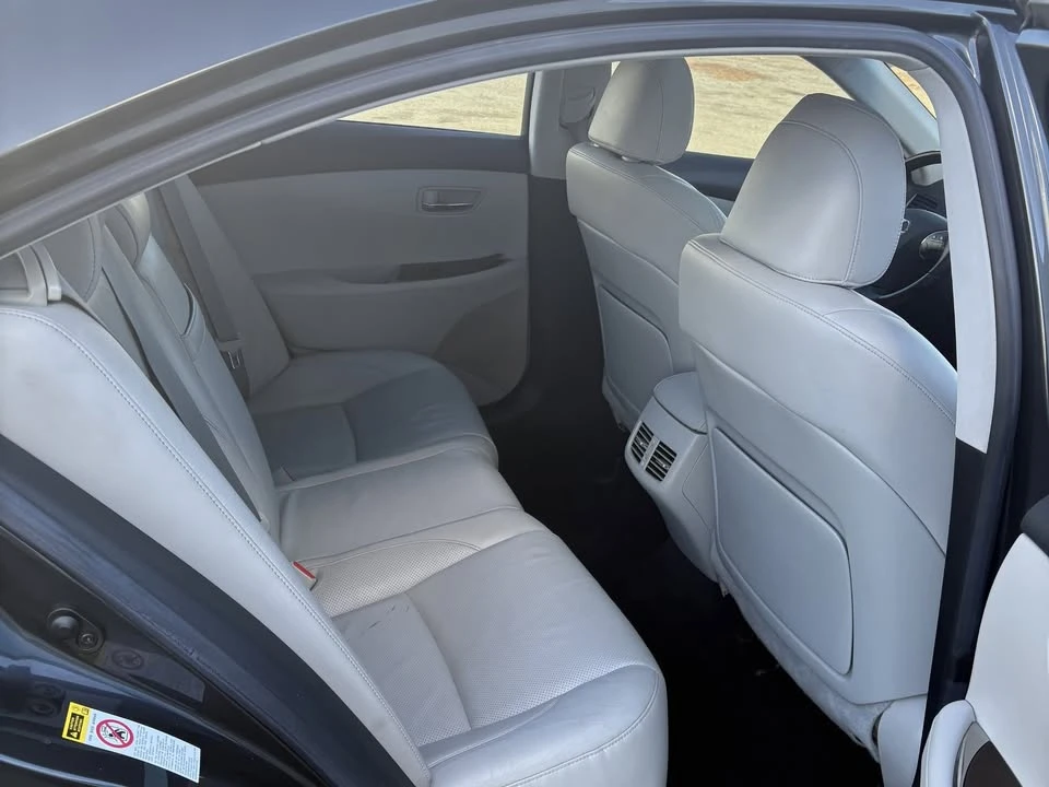 2010 Lexus ES 4th Gen - Image 18 of 20