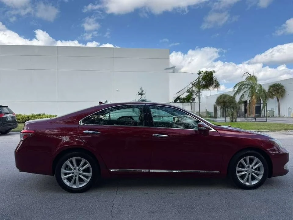 2010 Lexus ES 4th Gen - Image 7 of 15