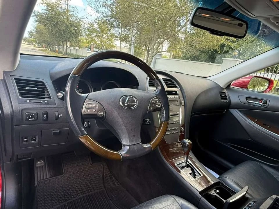 2010 Lexus ES 4th Gen - Image 4 of 9