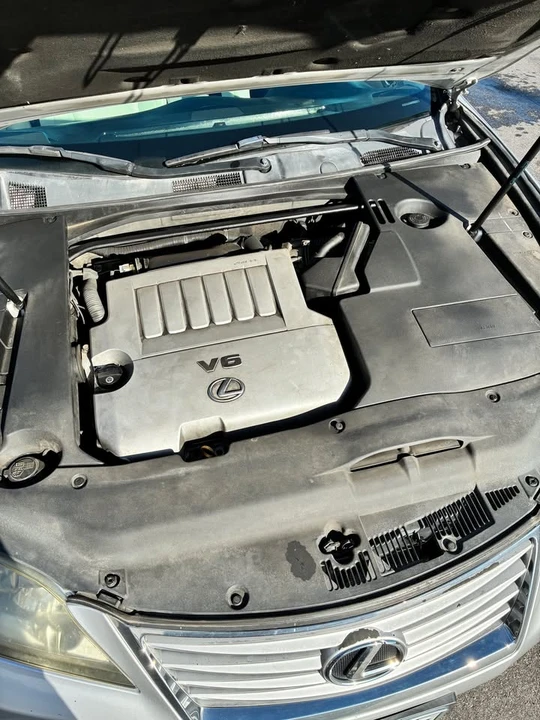 2010 Lexus ES 4th Gen - Image 12 of 18