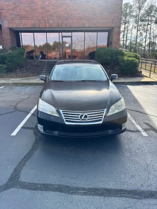 2010 Lexus ES 5th Gen - Image 3 of 10