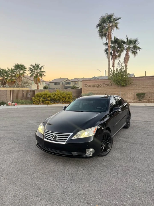 2010 Lexus ES 5th Gen - Image 11 of 11