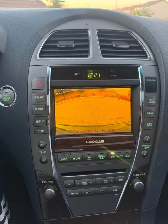 2010 Lexus ES 5th Gen - Image 7 of 11