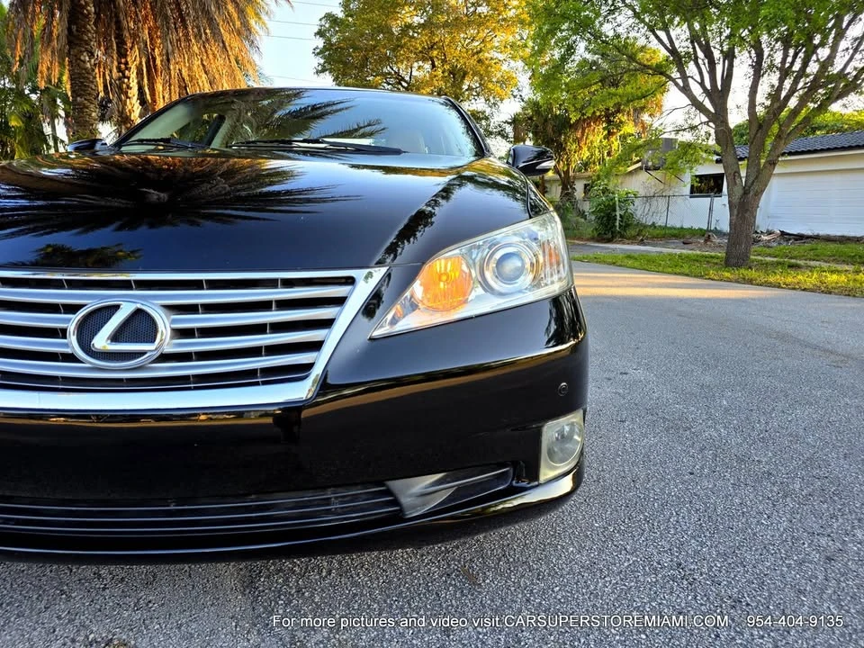 2010 Lexus ES 5th Gen - Image 13 of 20