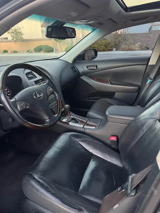 2010 Lexus ES 5th Gen - Image 6 of 11