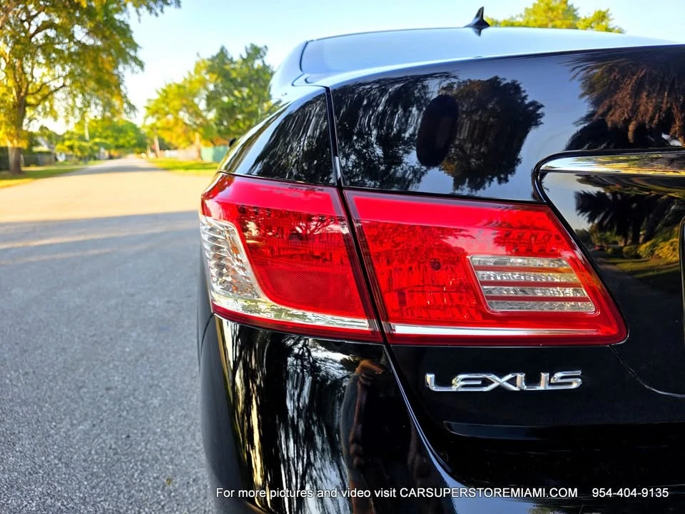 2010 Lexus ES 5th Gen - Image 6 of 20