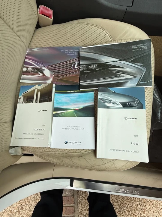 2010 Lexus ES 5th Gen - Image 19 of 20