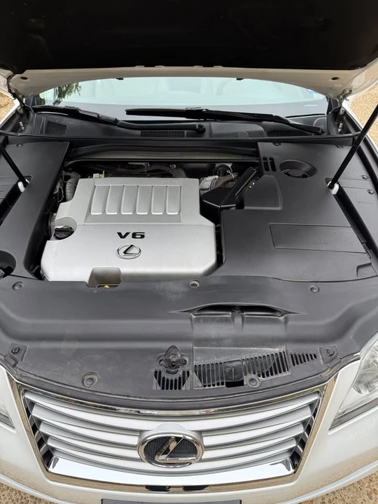 2010 Lexus ES 5th Gen - Image 20 of 20