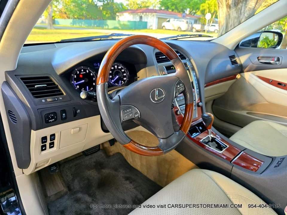 2010 Lexus ES 5th Gen - Image 15 of 20