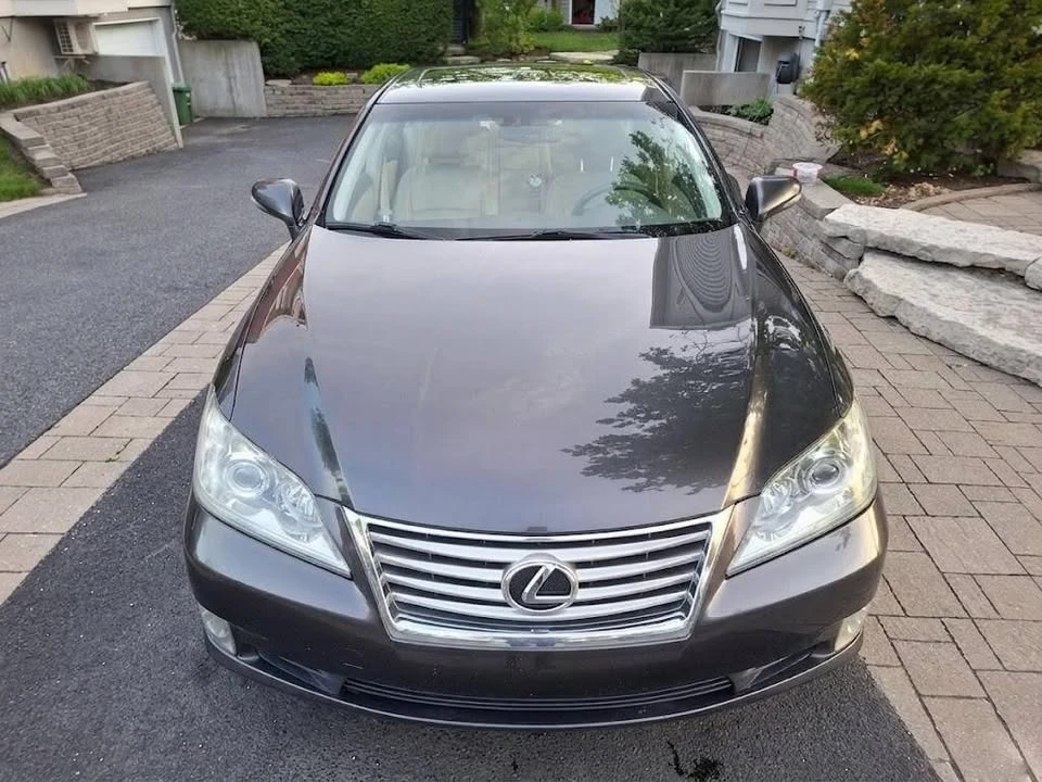 2010 Lexus ES 5th Gen - Image 5 of 8