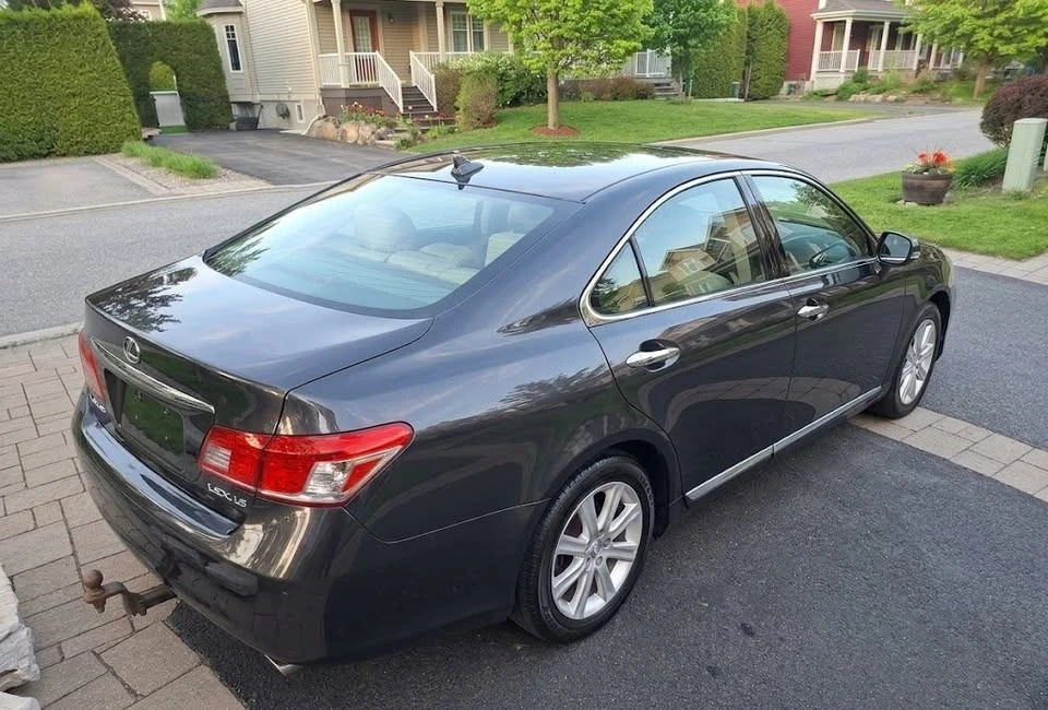 2010 Lexus ES 5th Gen - Image 7 of 8