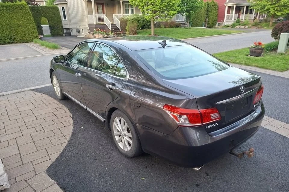 2010 Lexus ES 5th Gen - Image 6 of 8