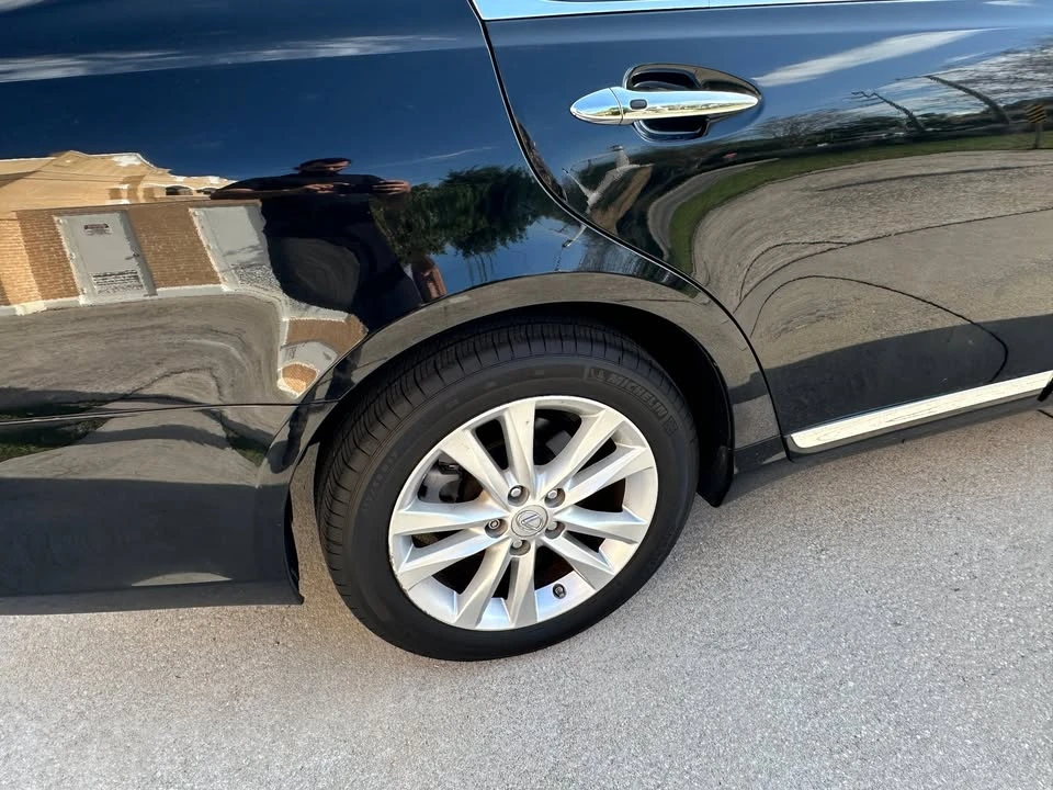 2010 Lexus ES 5th Gen - Image 19 of 20