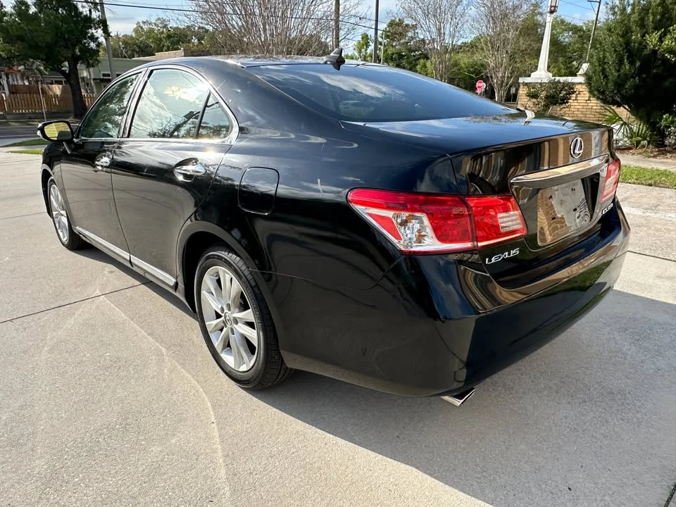 2010 Lexus ES 5th Gen - Image 6 of 20