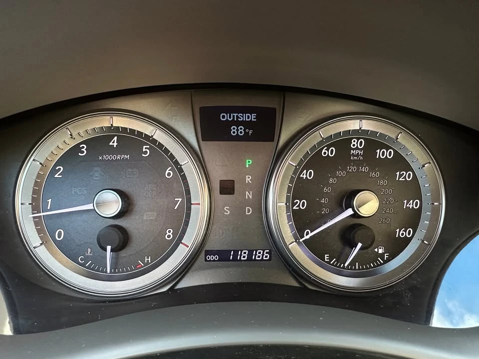 2010 Lexus ES 5th Gen - Image 16 of 20