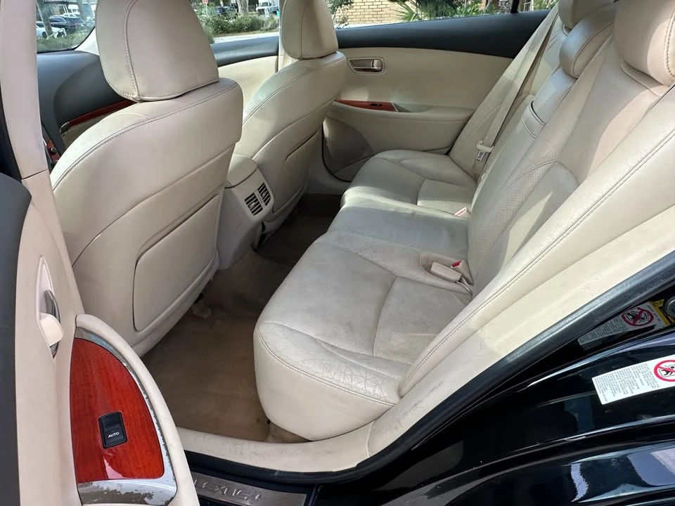 2010 Lexus ES 5th Gen - Image 9 of 20