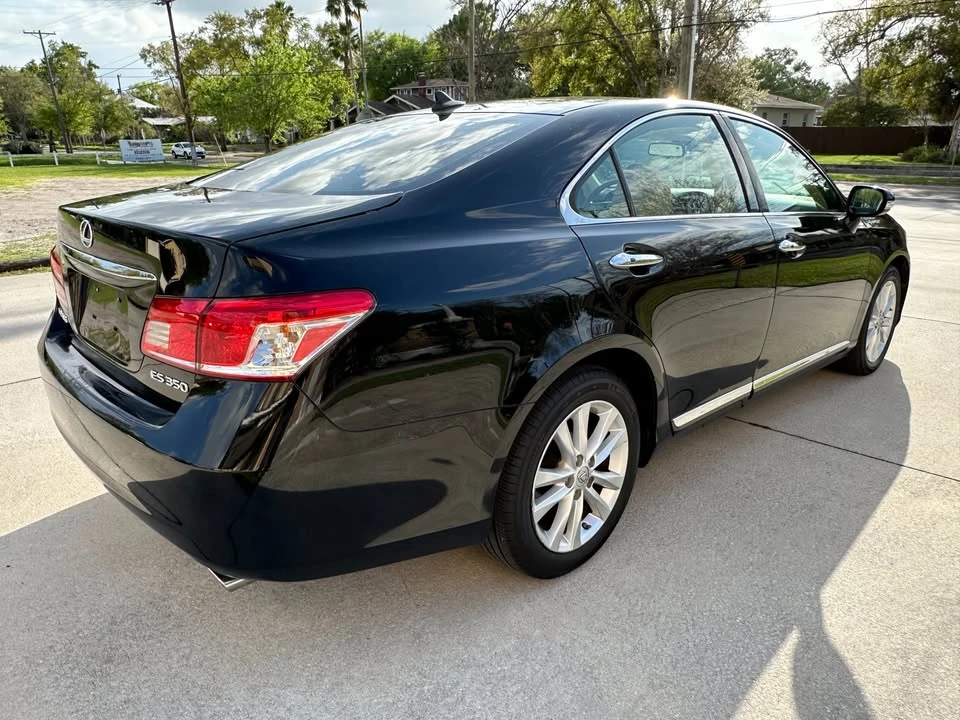 2010 Lexus ES 5th Gen - Image 4 of 20