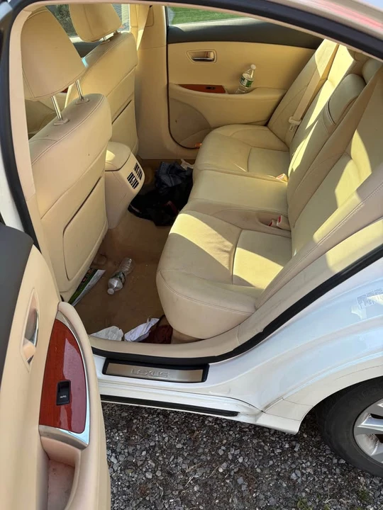2010 Lexus ES 5th Gen - Image 5 of 5