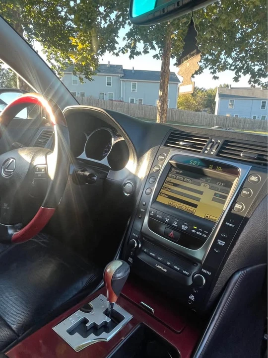 2010 Lexus GS 3rd Gen - Image 7 of 16