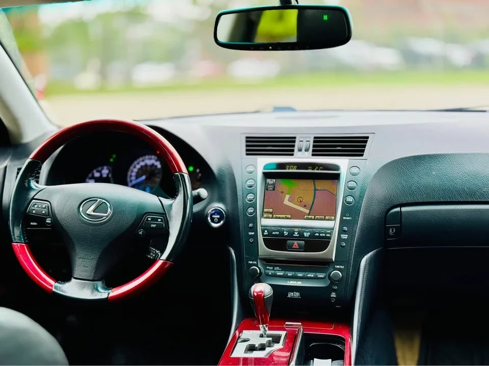 2010 Lexus GS 3rd Gen - Image 18 of 20