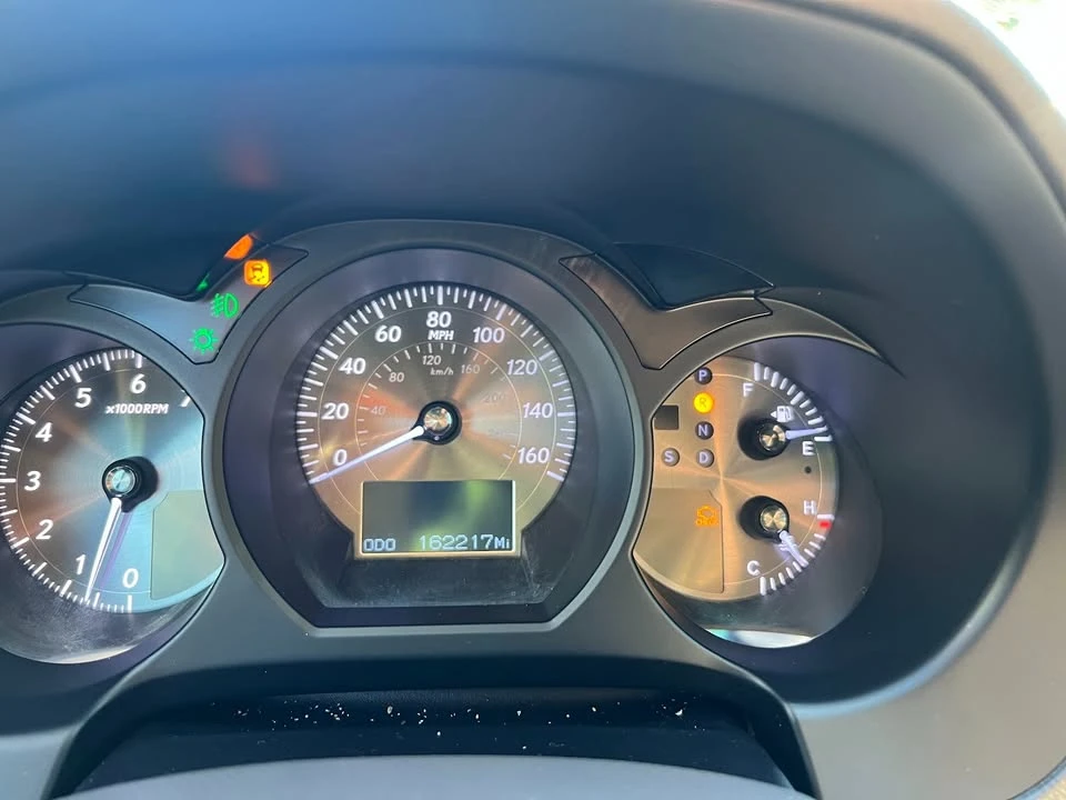 2010 Lexus GS 3rd Gen - Image 11 of 20
