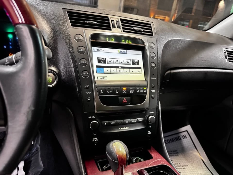 2010 Lexus GS 3rd Gen - Image 10 of 17