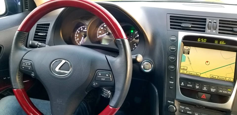 2010 Lexus GS 3rd Gen - Image 11 of 13