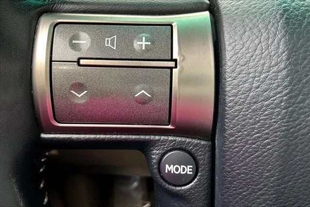 2010 Lexus GX 2nd Gen - Image 18 of 20
