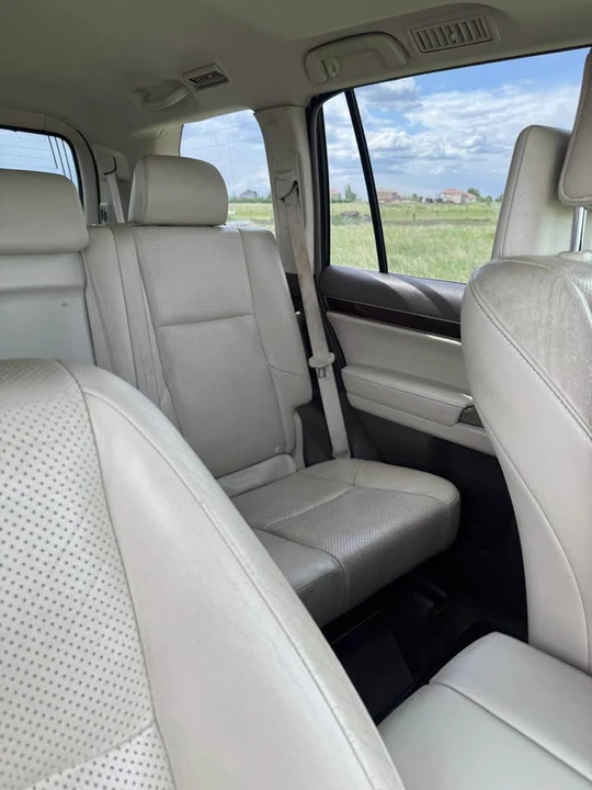2010 Lexus GX 2nd Gen - Image 6 of 6