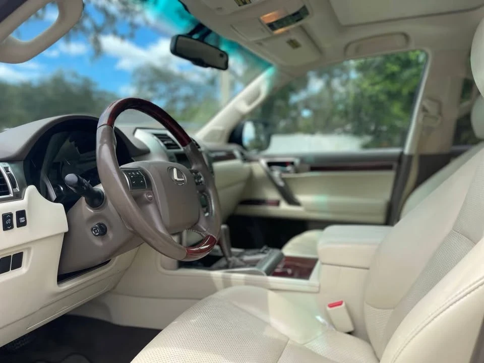 2010 Lexus GX 2nd Gen - Image 15 of 19