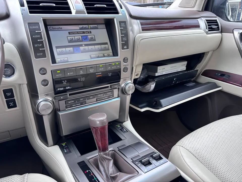 2010 Lexus GX 2nd Gen - Image 12 of 19