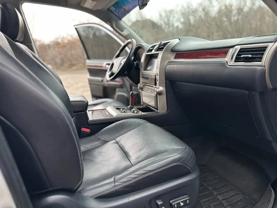 2010 Lexus GX 2nd Gen - Image 14 of 20