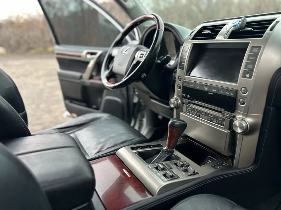 2010 Lexus GX 2nd Gen - Image 12 of 20