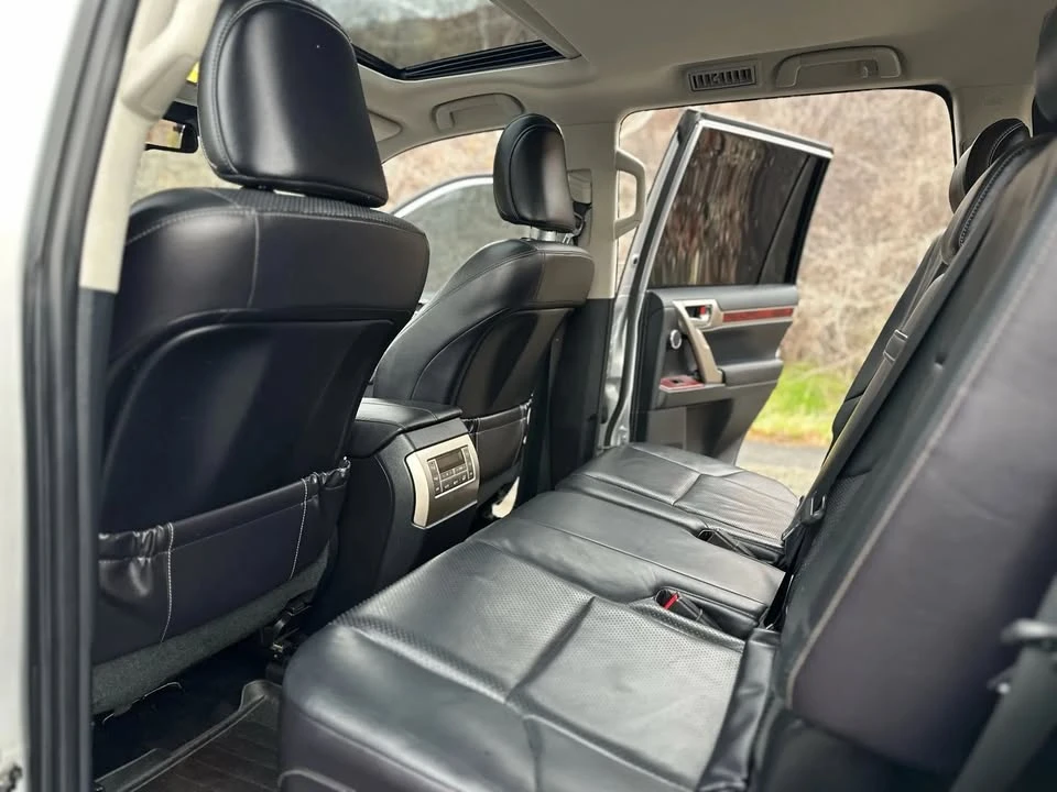 2010 Lexus GX 2nd Gen - Image 16 of 20