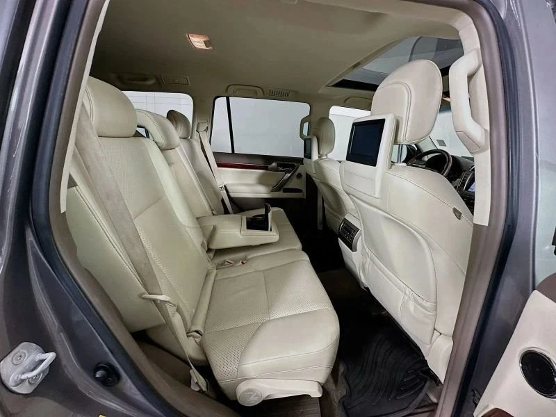 2010 Lexus GX 2nd Gen - Image 16 of 19